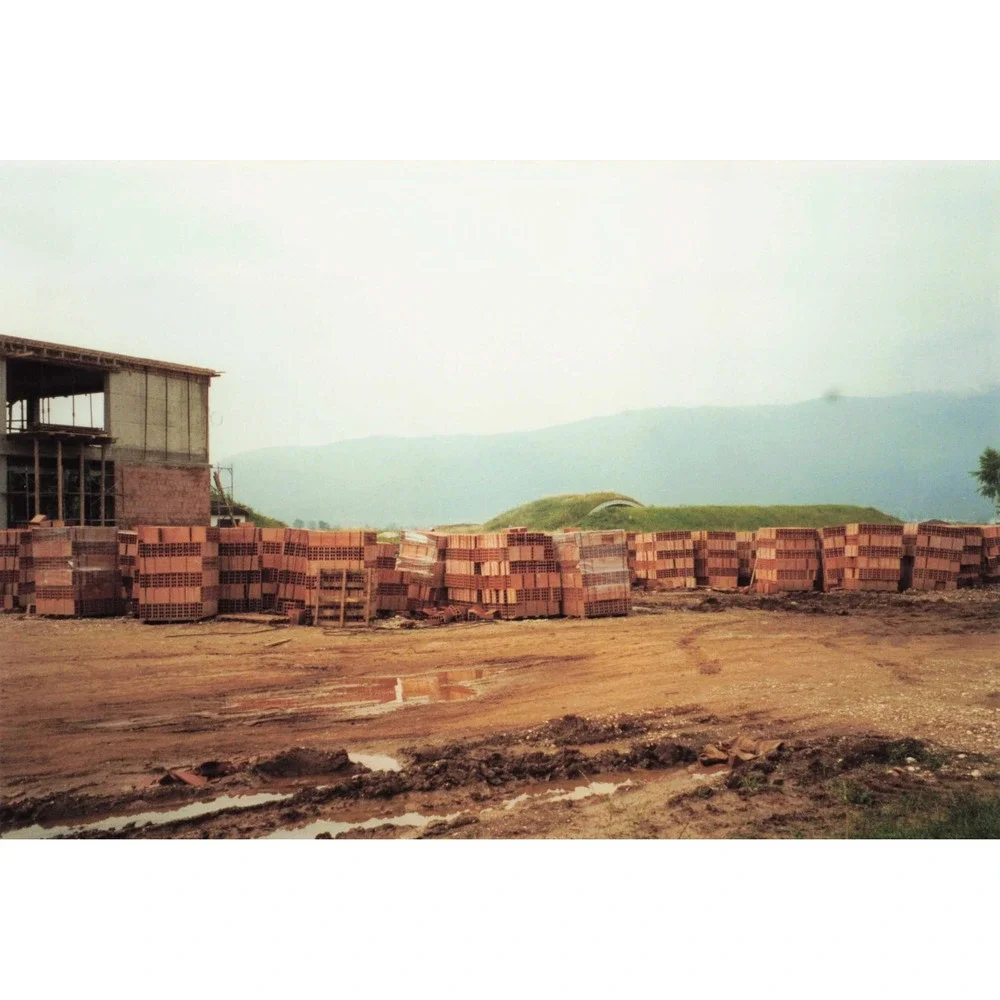 Vintage 1999 Kosovo NATO Base Construction Barracks Photo Lot of 4 - Picture 3 of 4